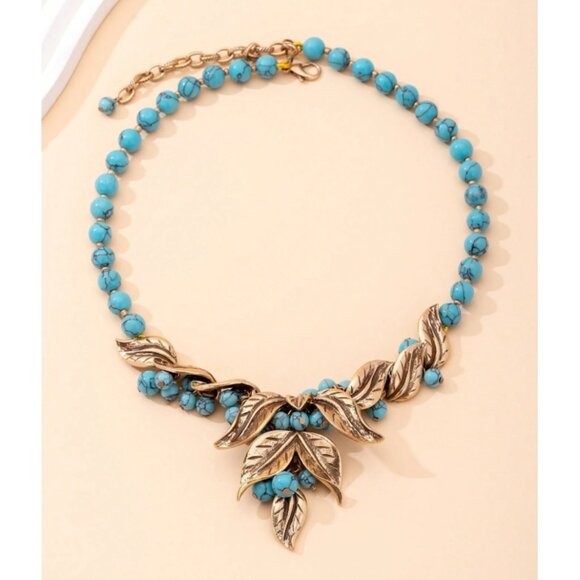 VINTAGE STYLE TURQUOISE LEAF NECKLACE